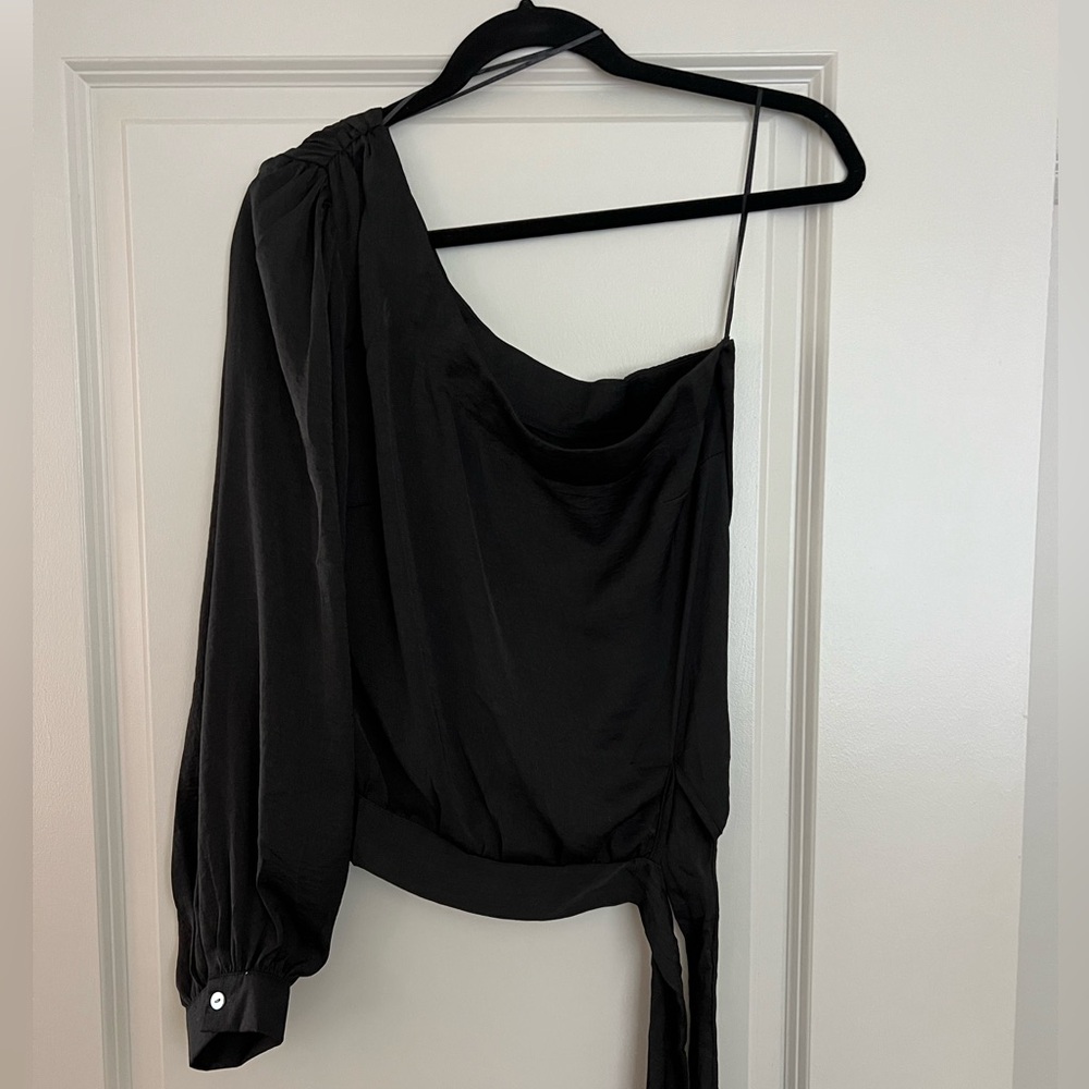 Glam black one shoulder top with tie around waist